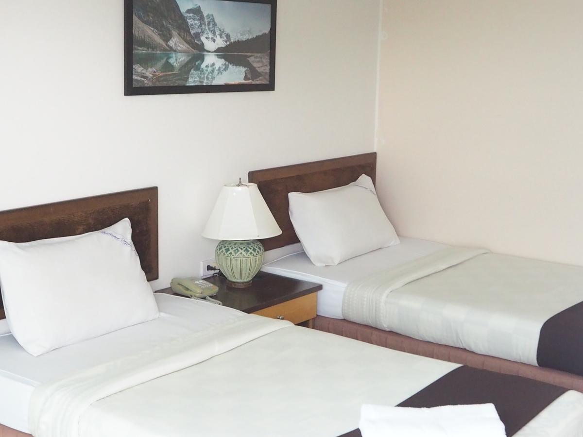 Thai Inter Korat Hotel Nakhonratcsaszima Kültér fotó