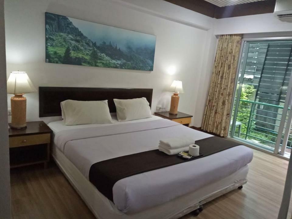 Thai Inter Korat Hotel Nakhonratcsaszima Kültér fotó